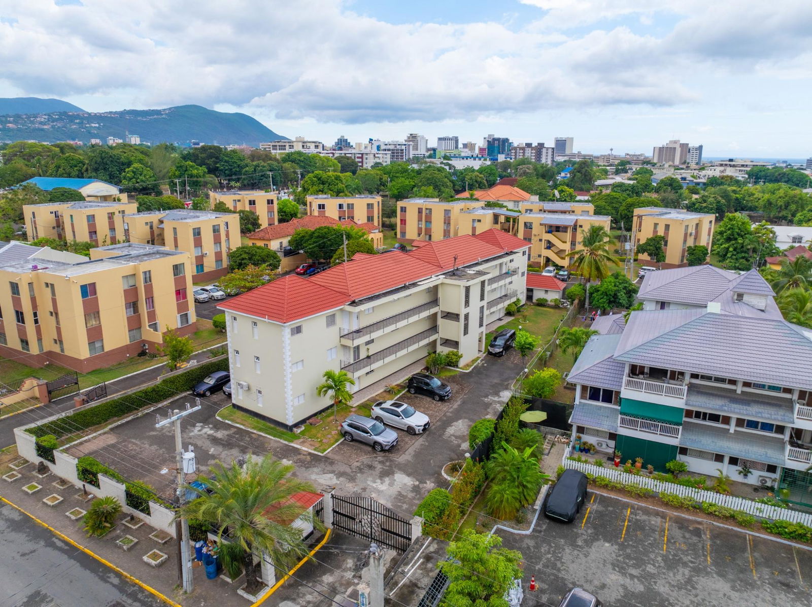 Twenty-Eighth image of 4-3a Waterloo Avenue in Kingston 10, St. Andrew, Jamaica - property is For Rent