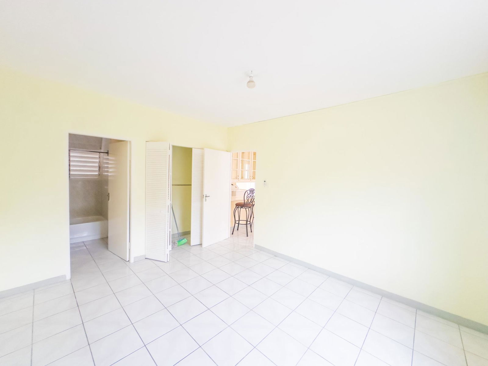 Twenty-Ninth image of 4-3a Waterloo Avenue in Kingston 10, St. Andrew, Jamaica - property is For Rent