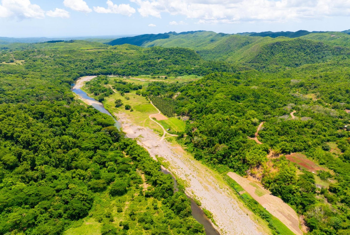Second image of North Hall in Suttons, Clarendon, Jamaica - property is For Sale