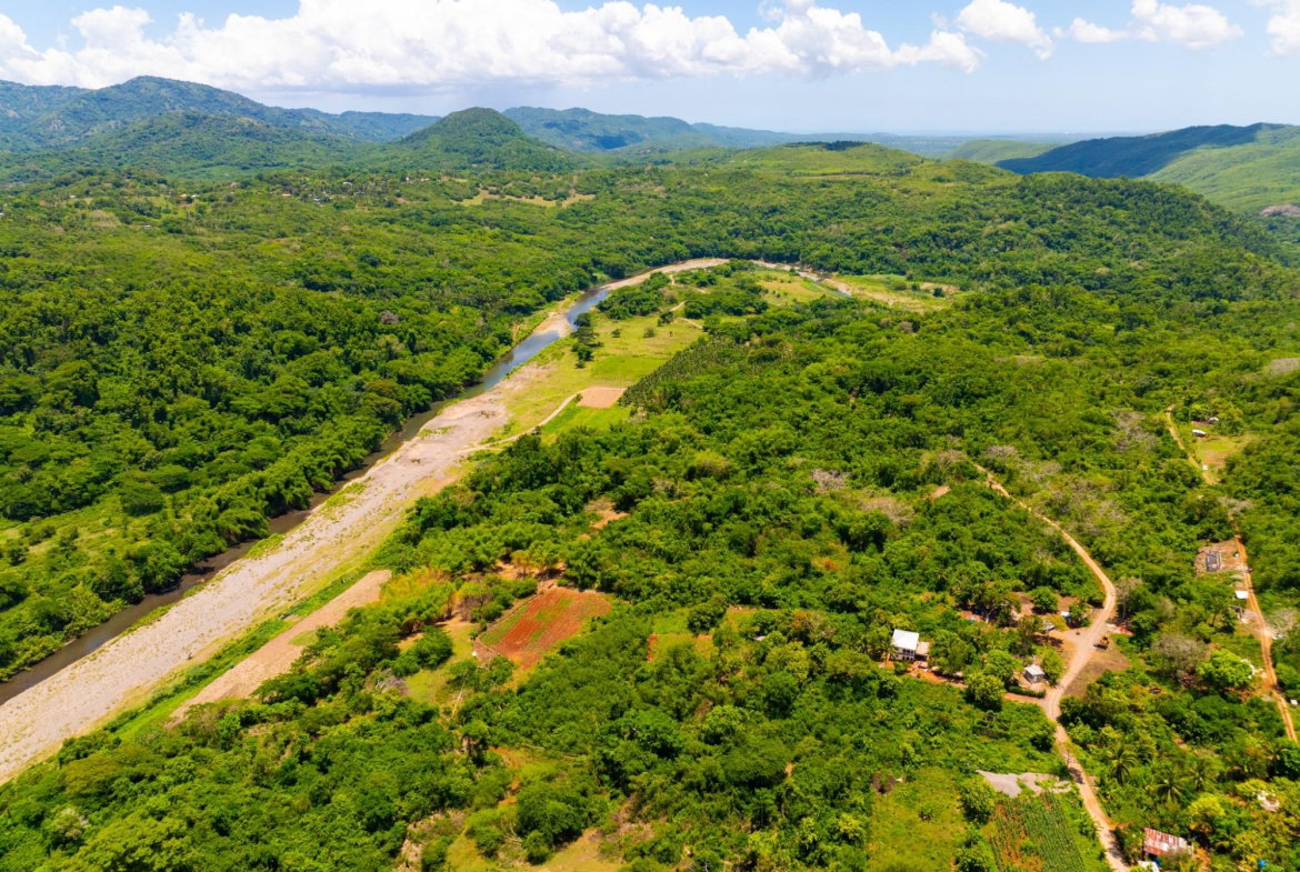 First image of North Hall in Suttons, Clarendon, Jamaica - property is For Sale