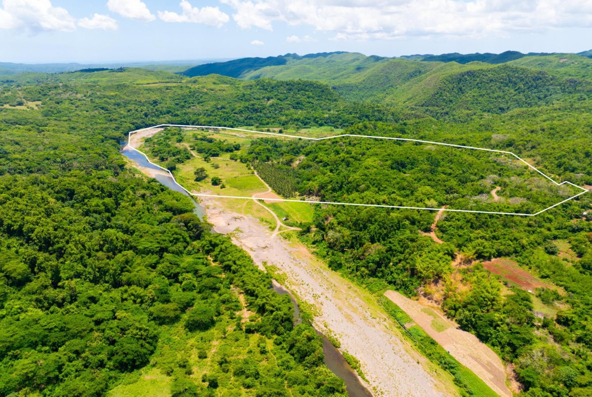 Fourth image of North Hall in Suttons, Clarendon, Jamaica - property is For Sale