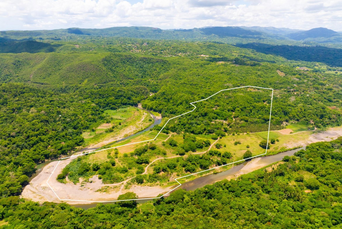 Fifth image of North Hall in Suttons, Clarendon, Jamaica - property is For Sale