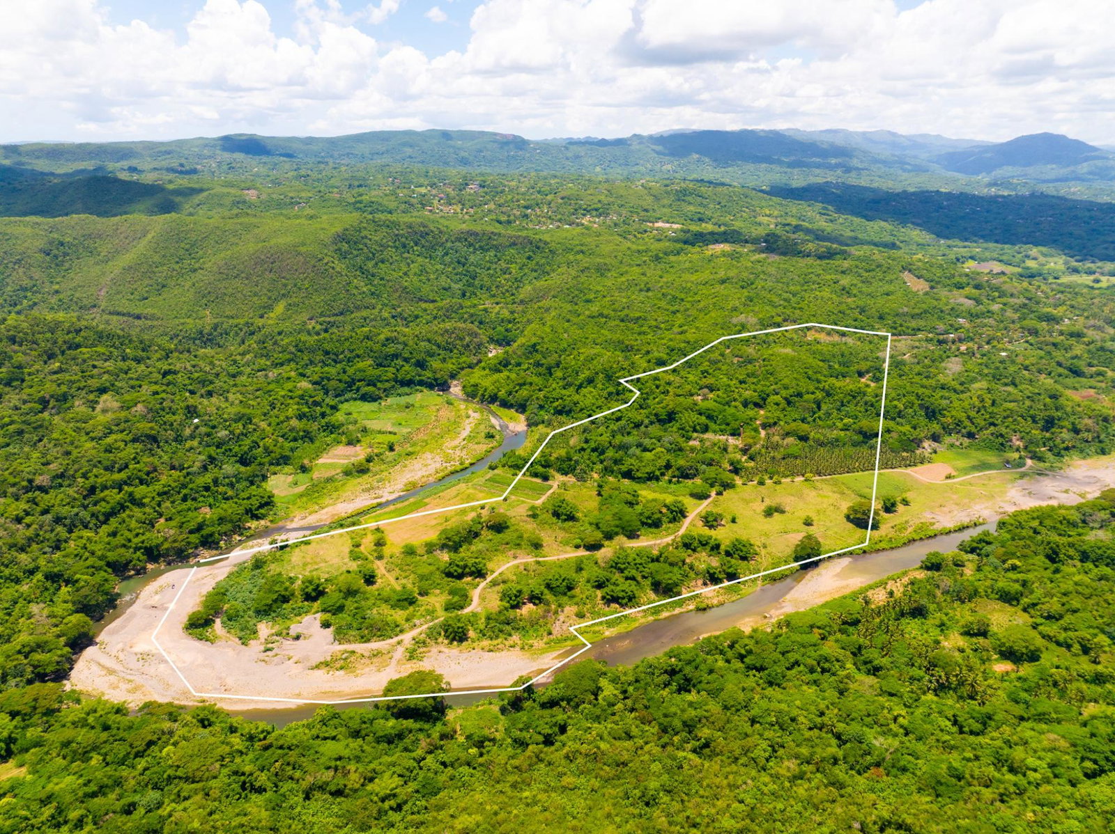 Fifth image of North Hall in Suttons, Clarendon, Jamaica - property is For Sale