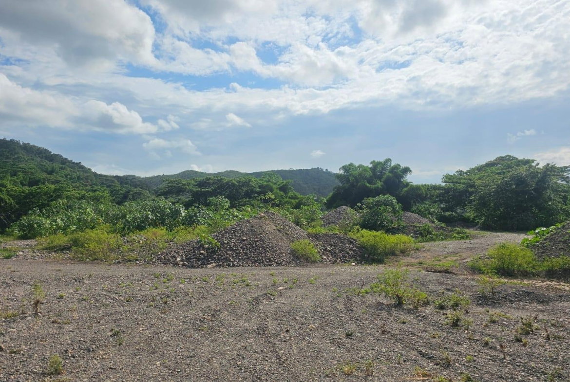 Ninth image of North Hall in Suttons, Clarendon, Jamaica - property is For Sale
