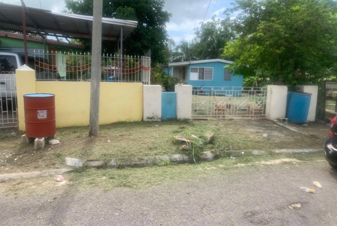 Second image of 16 Golding Close in Old Harbour, St. Catherine, Jamaica - property is For Sale