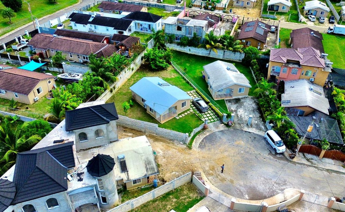 Thirteenth image of 662 Mahogany Court in Montego Bay, St. James, Jamaica - property is For Rent