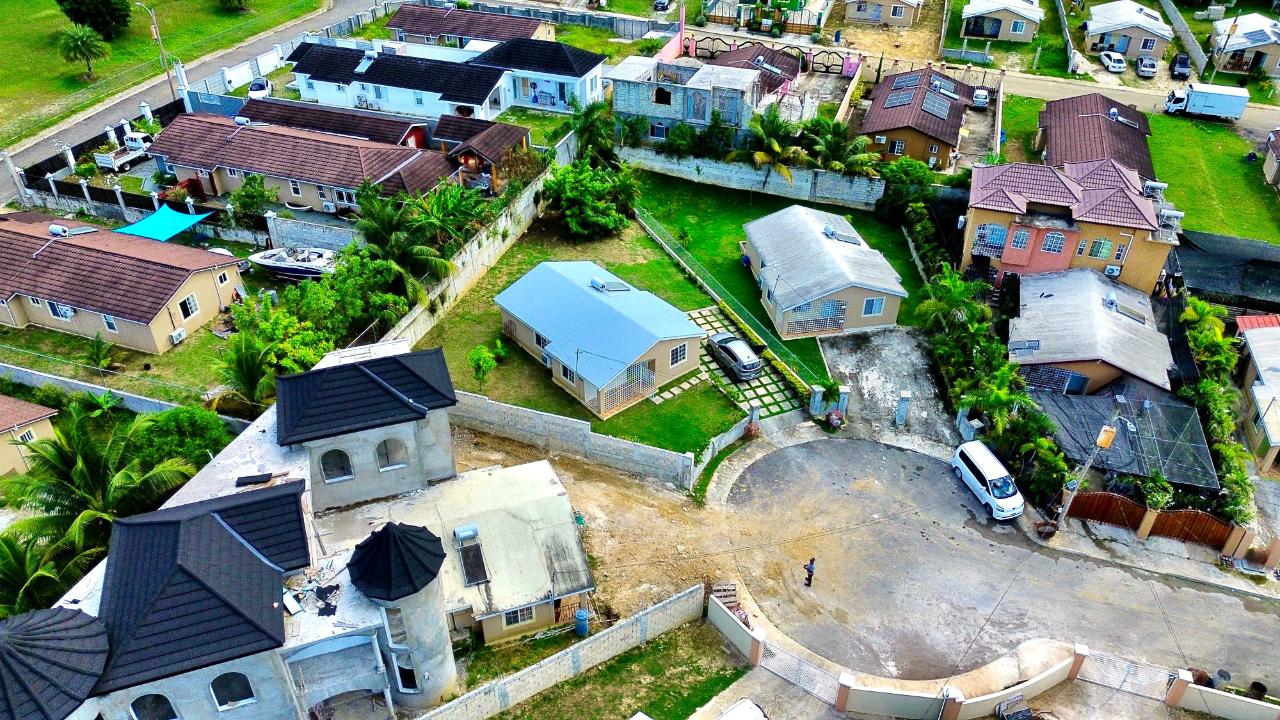 2-Bed-2-Bath-House-for-Rent-in-Montego-West-Village-St.-James-Jamaica Thirteenth image of 662 Mahogany Court in Montego Bay, St. James, Jamaica - property is For Rent