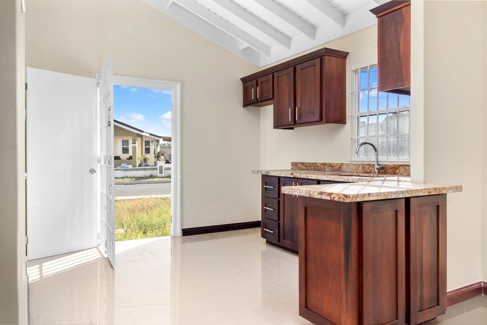 Eighth image of 373 Castle View Drive, Colbec in Old Harbour, St. Catherine, Jamaica - property is For Sale