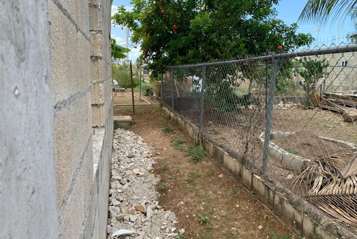 Eleventh image of 80 Modelle Crescent in Old Harbour, St. Catherine, Jamaica - property is For Rent