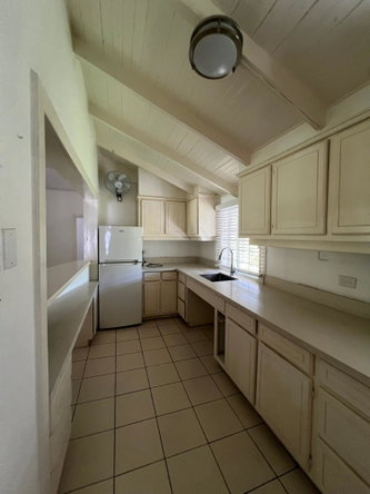 Fourteenth image of 8-184a Constant Spring Road in Kingston 8, St. Andrew, Jamaica - property is For Rent
