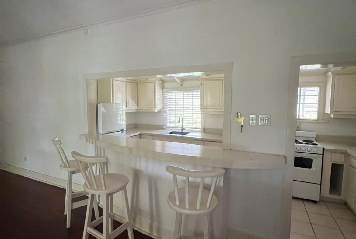 Sixth image of 8-184a Constant Spring Road in Kingston 8, St. Andrew, Jamaica - property is For Rent