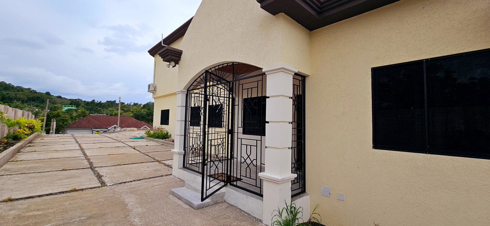 Second image of 387 Rock Hill Close, Spring v in Spring Valley, St. Mary, Jamaica - property is For Rent