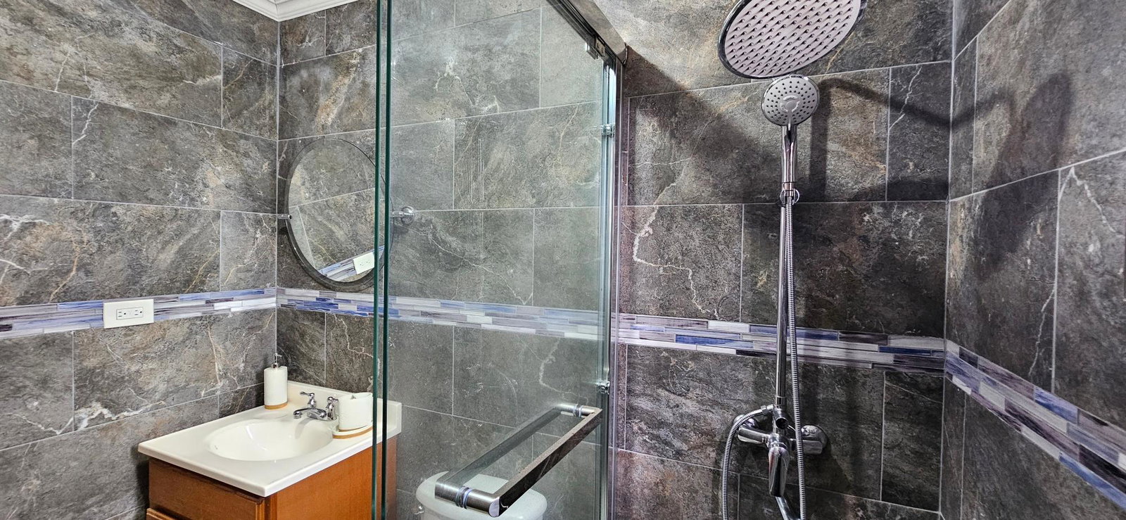 Sixteenth image of 387 Rock Hill Close, Spring v in Spring Valley, St. Mary, Jamaica - property is For Rent