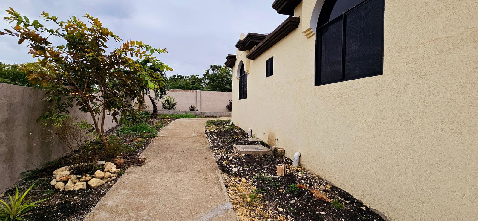 Twenty-Sixth image of 387 Rock Hill Close, Spring v in Spring Valley, St. Mary, Jamaica - property is For Rent