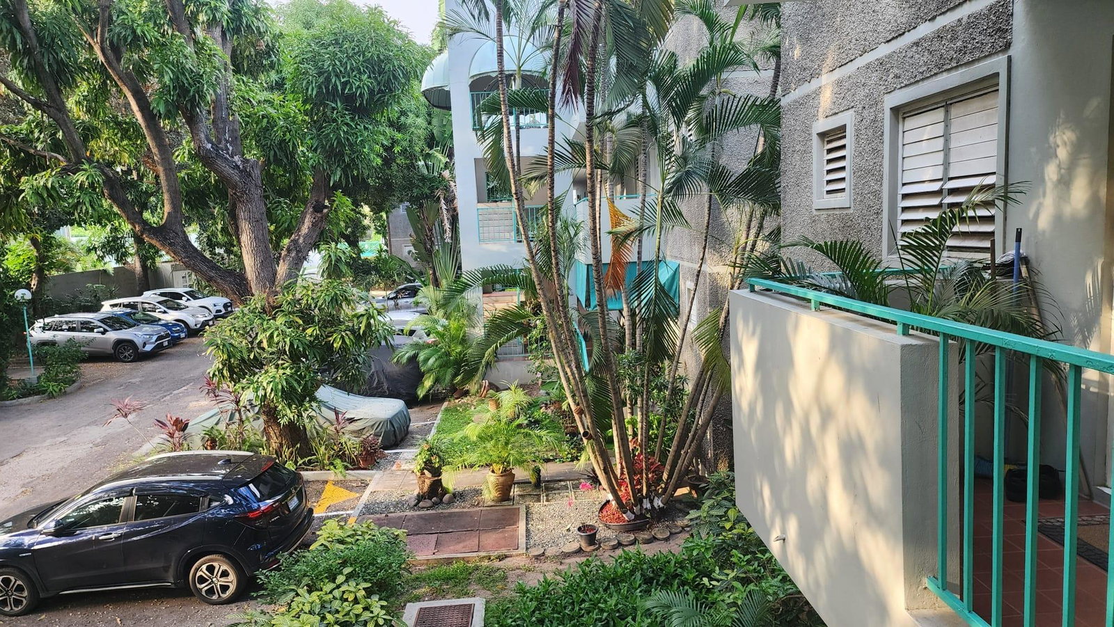 Twelfth image of 7 Charlton Road in Kingston 8, St. Andrew, Jamaica - property is For Sale