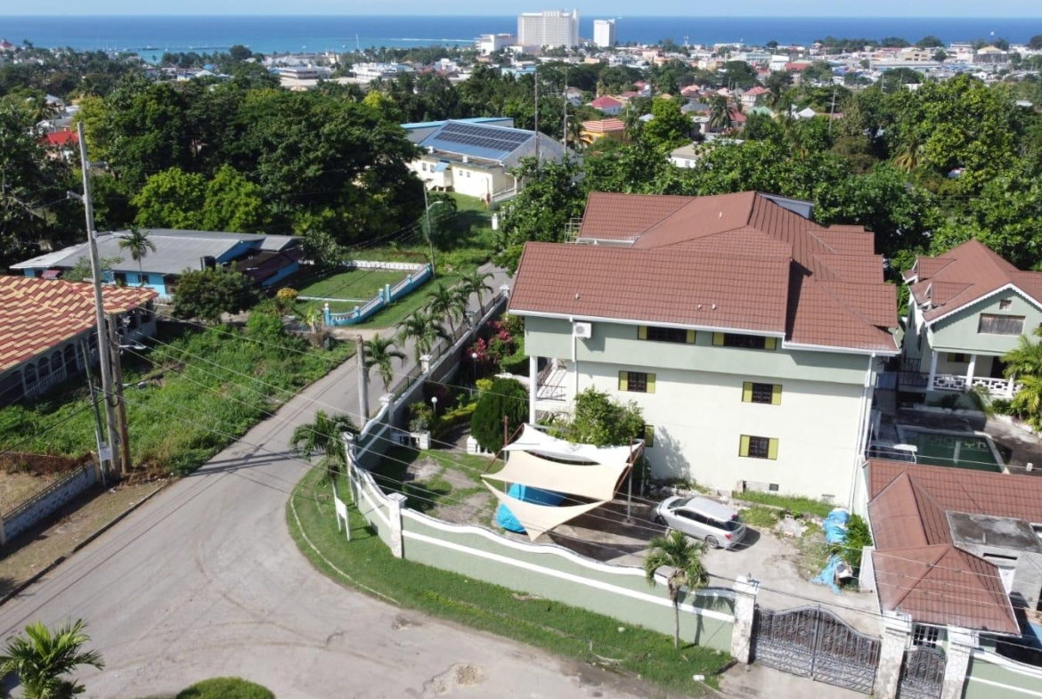 Twenty-Fourth image of 8- Villa Chelsea, Ocho Rios in Ocho Rios, St. Ann, Jamaica - property is For Sale