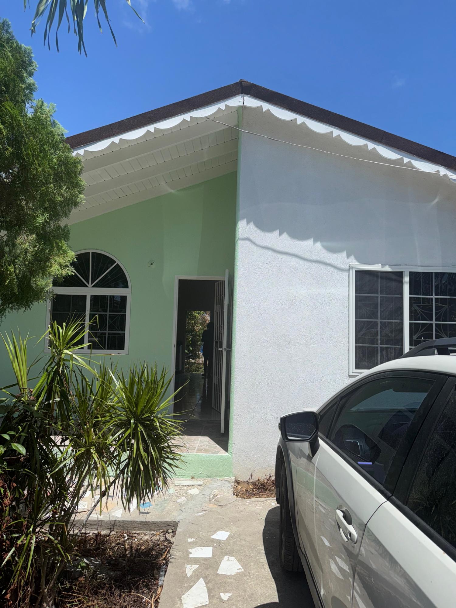 Second image of 346 Sunset Crescent in Above Rocks, St. Catherine, Jamaica - property is For Rent