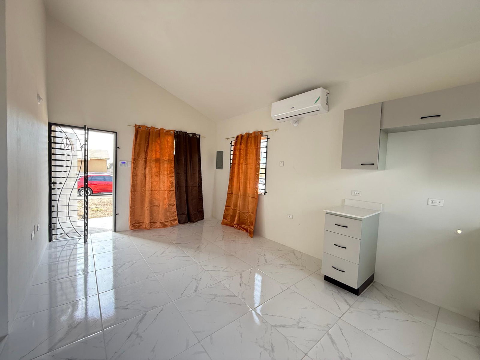 Fifth image of 759- Phoenix Park v2 in Greater Portmore, St. Catherine, Jamaica - property is For Rent