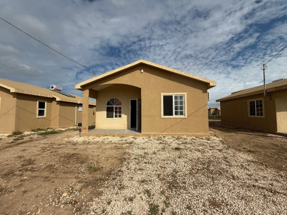 First image of 759- Phoenix Park v2 in Greater Portmore, St. Catherine, Jamaica - property is For Rent