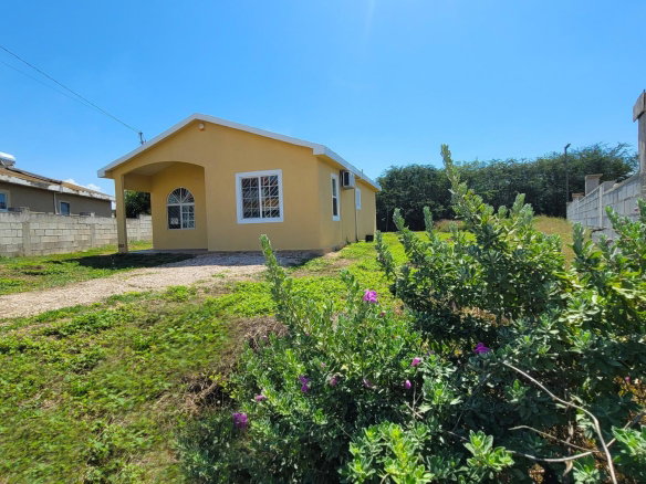 First image of 367- Seashore Crescent in Phoenix Park, St. Catherine, Jamaica - property is For Rent