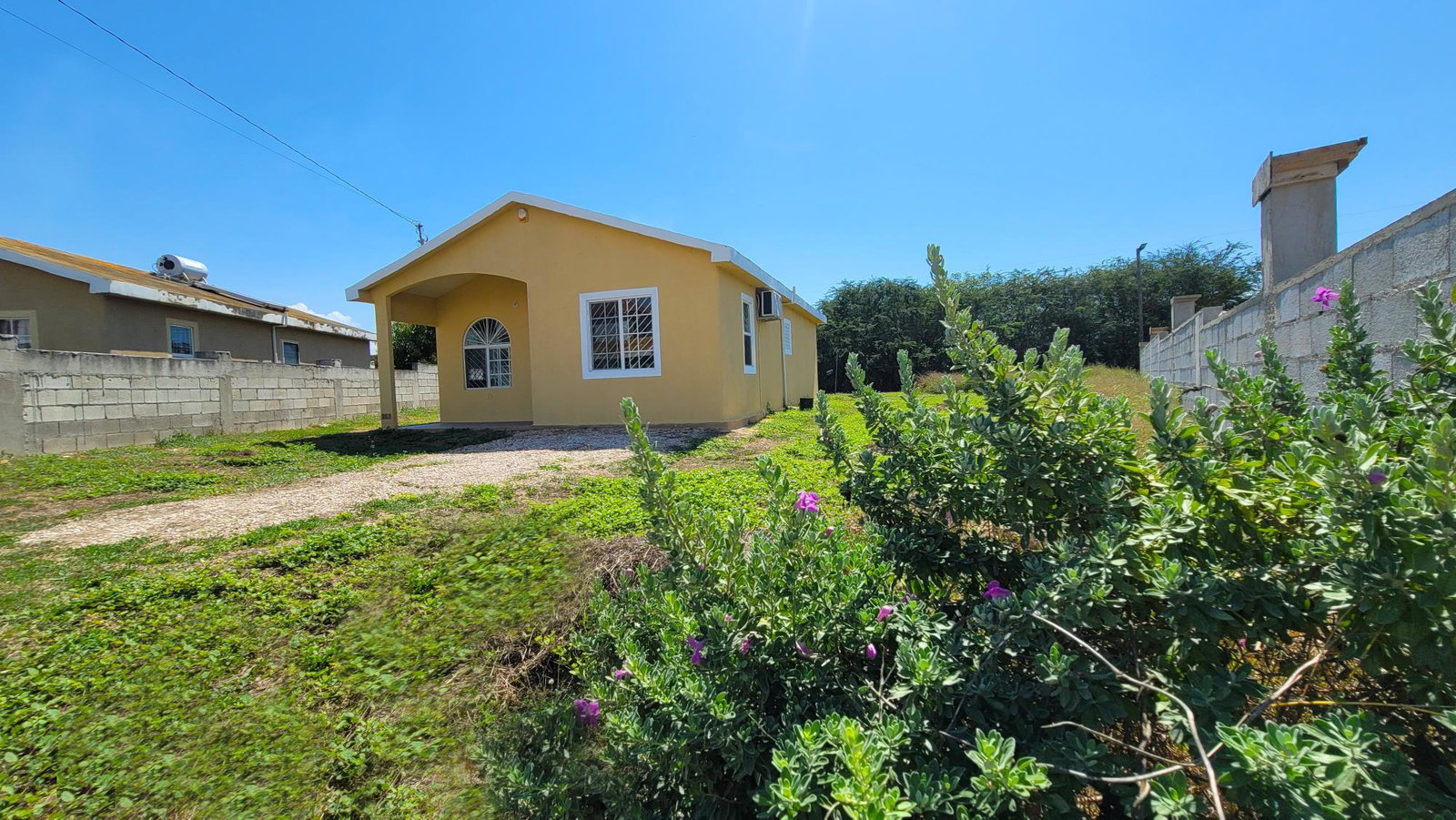First image of 367- Seashore Crescent in Phoenix Park, St. Catherine, Jamaica - property is For Rent