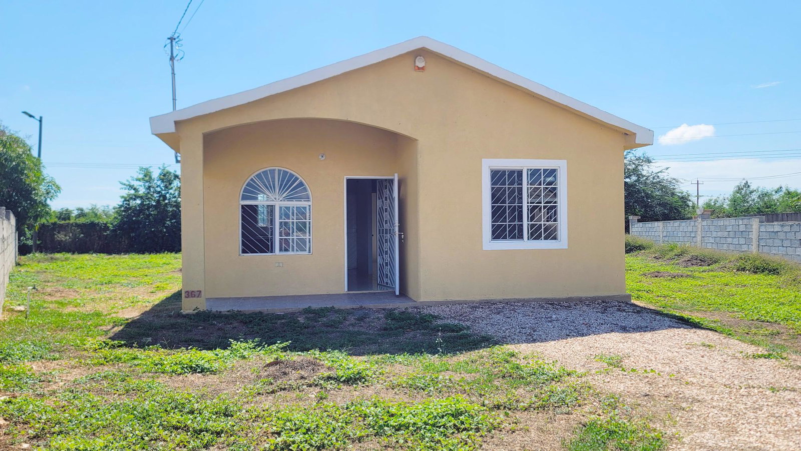 Second image of 367- Seashore Crescent in Phoenix Park, St. Catherine, Jamaica - property is For Rent