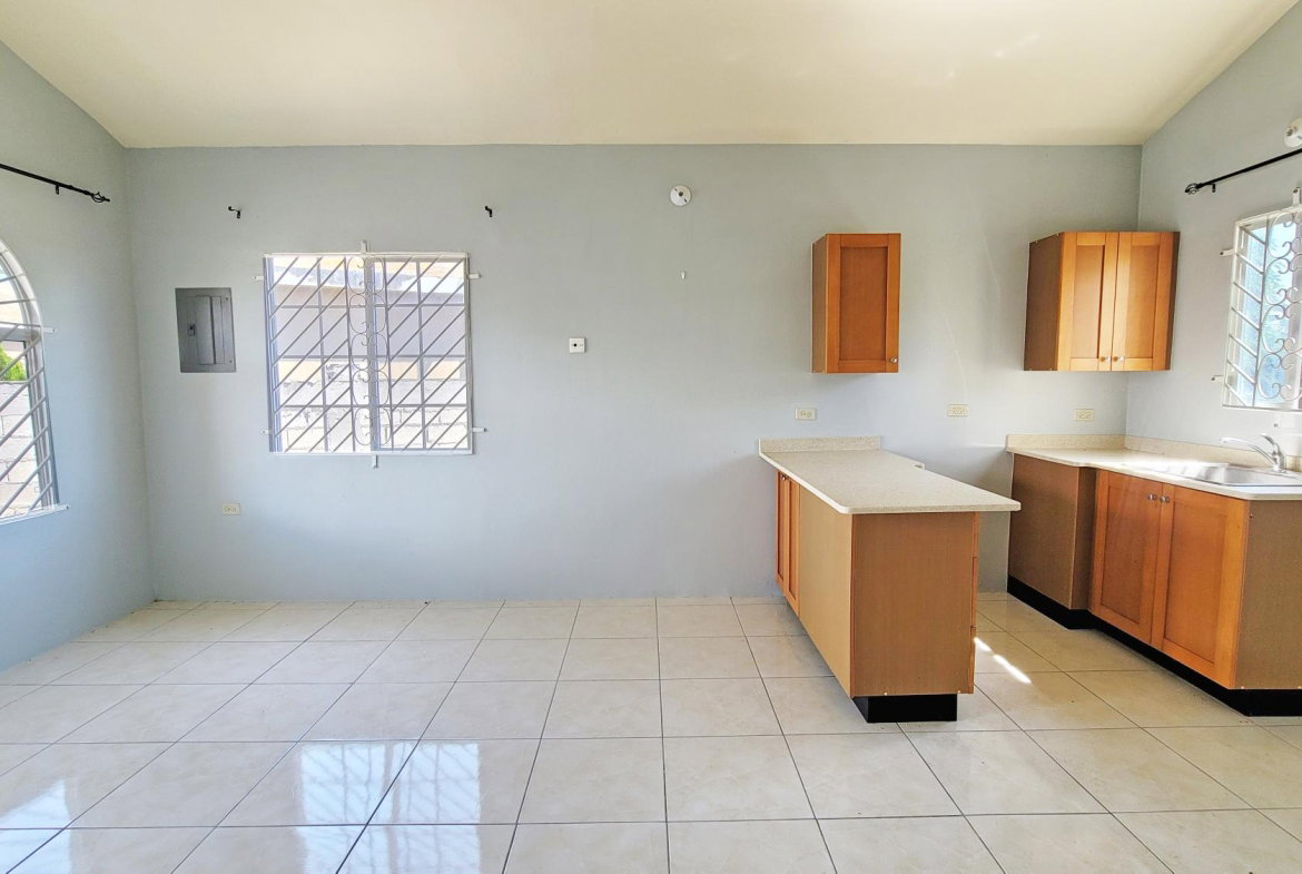 Fifth image of 367- Seashore Crescent in Phoenix Park, St. Catherine, Jamaica - property is For Rent