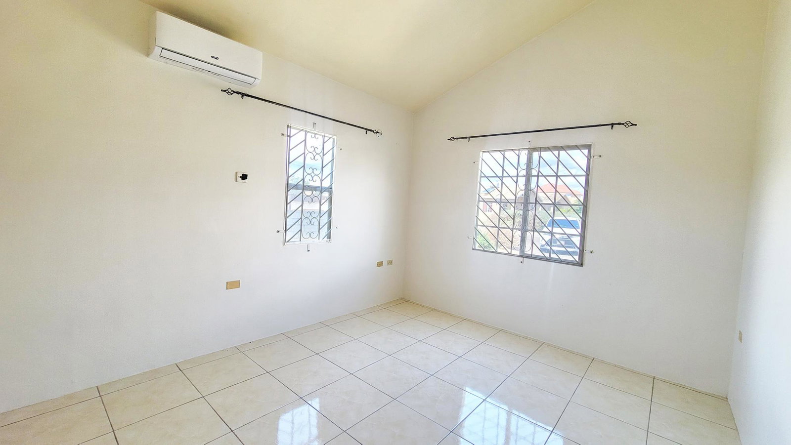 Seventh image of 367- Seashore Crescent in Phoenix Park, St. Catherine, Jamaica - property is For Rent