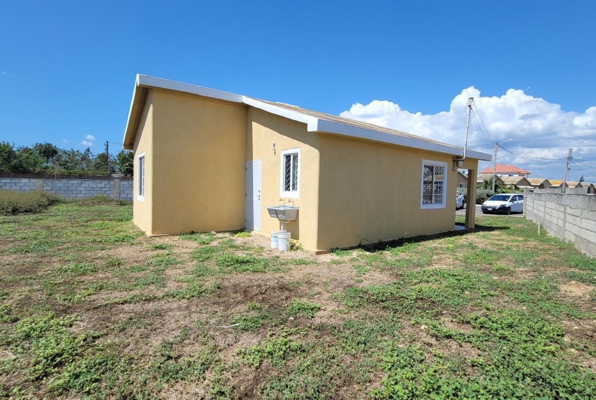 Fifteenth image of 367- Seashore Crescent in Phoenix Park, St. Catherine, Jamaica - property is For Rent