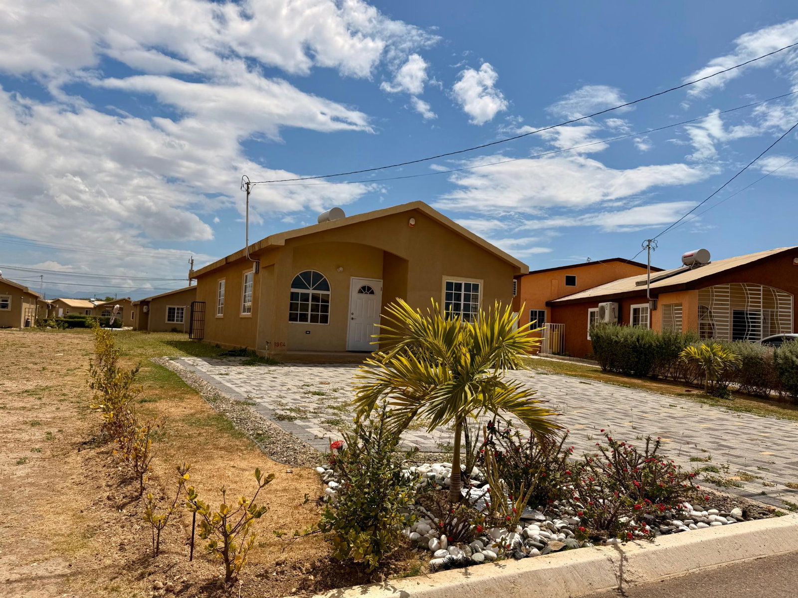 First image of 1964 Phoenix Park Village, Pha in Phoenix Park, St. Catherine, Jamaica - property is For Rent