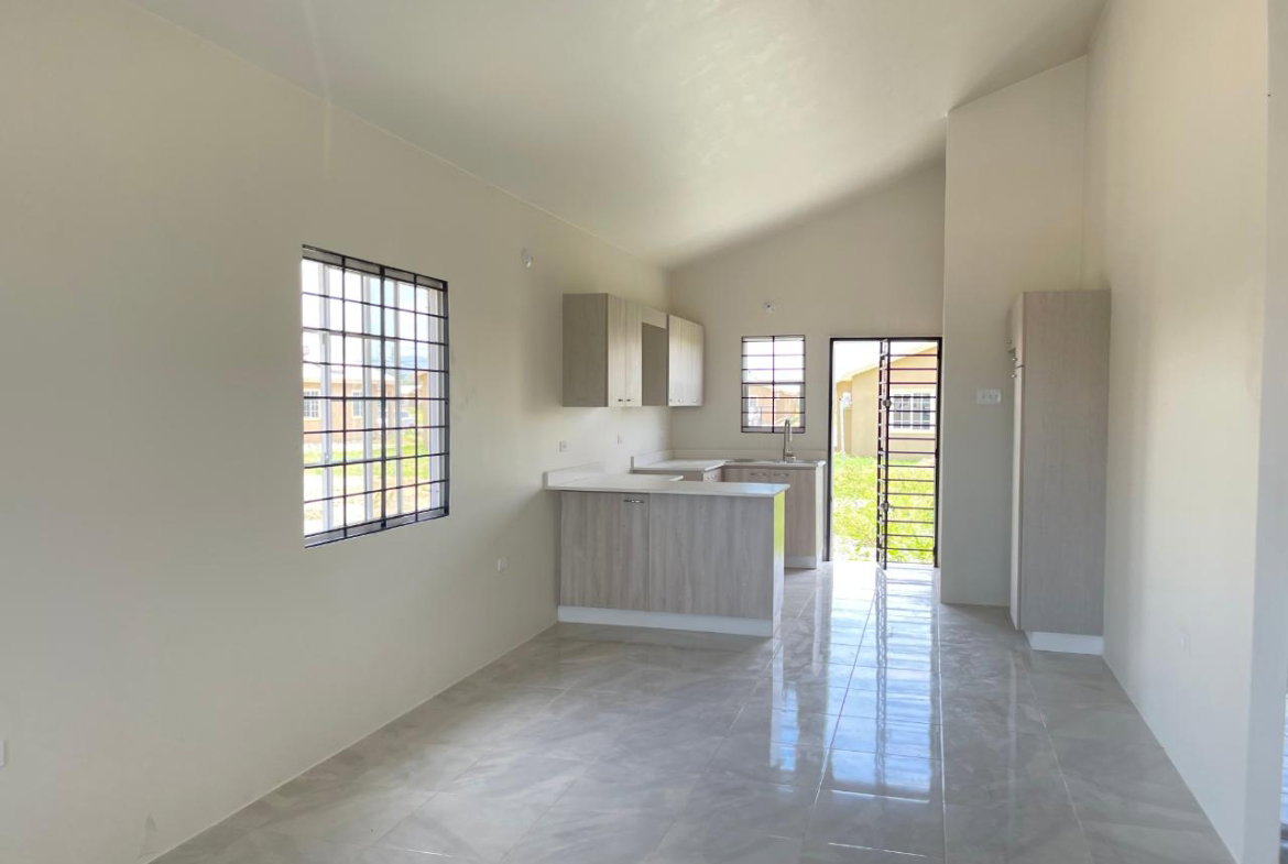 Fourth image of 1964 Phoenix Park Village, Pha in Phoenix Park, St. Catherine, Jamaica - property is For Rent