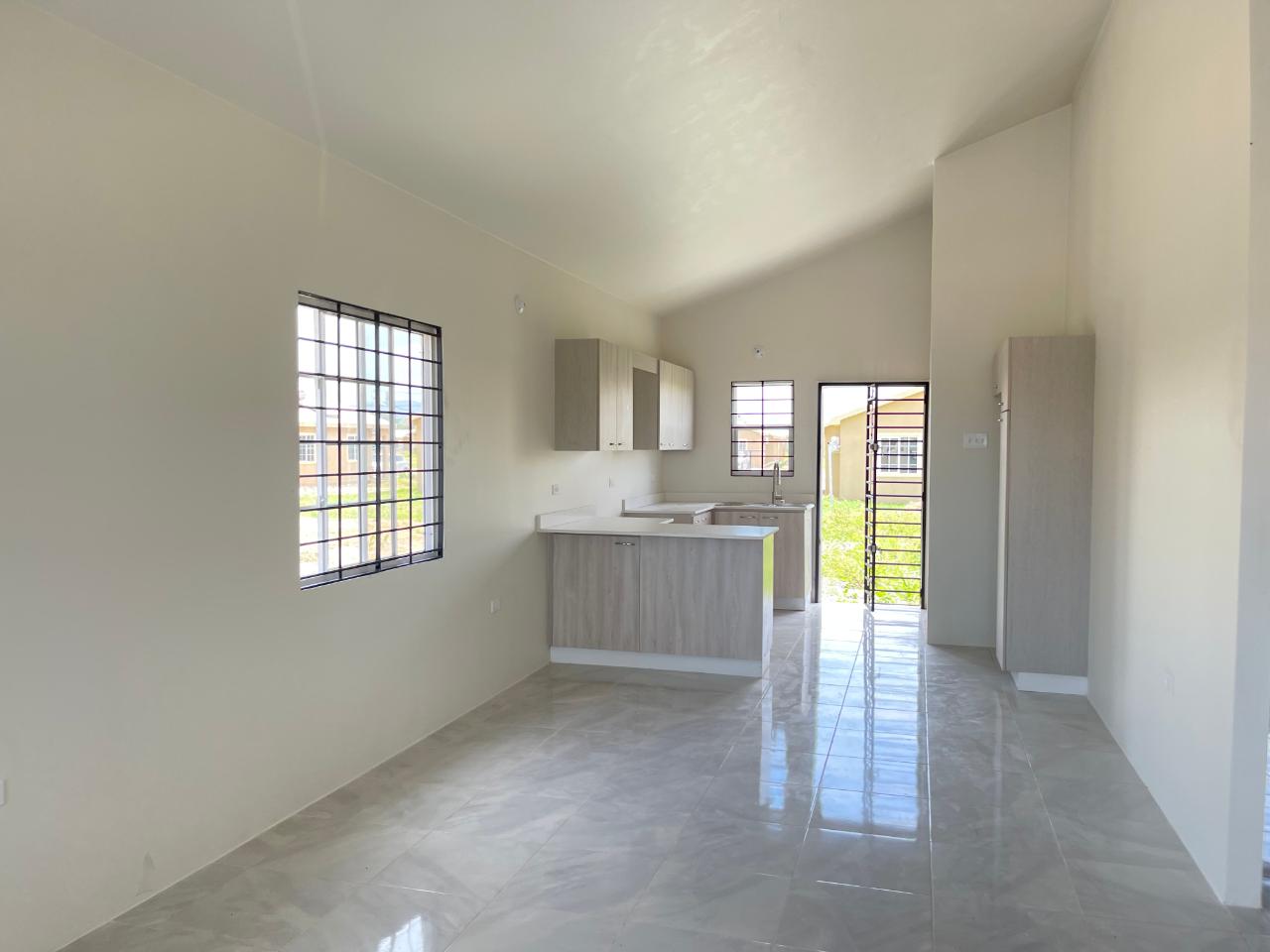 Fourth image of 1964 Phoenix Park Village, Pha in Phoenix Park, St. Catherine, Jamaica - property is For Rent