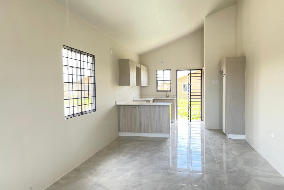 Fifth image of 1964 Phoenix Park Village, Pha in Phoenix Park, St. Catherine, Jamaica - property is For Rent