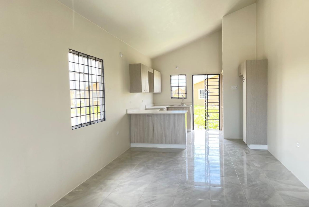 Sixth image of 1964 Phoenix Park Village, Pha in Phoenix Park, St. Catherine, Jamaica - property is For Rent