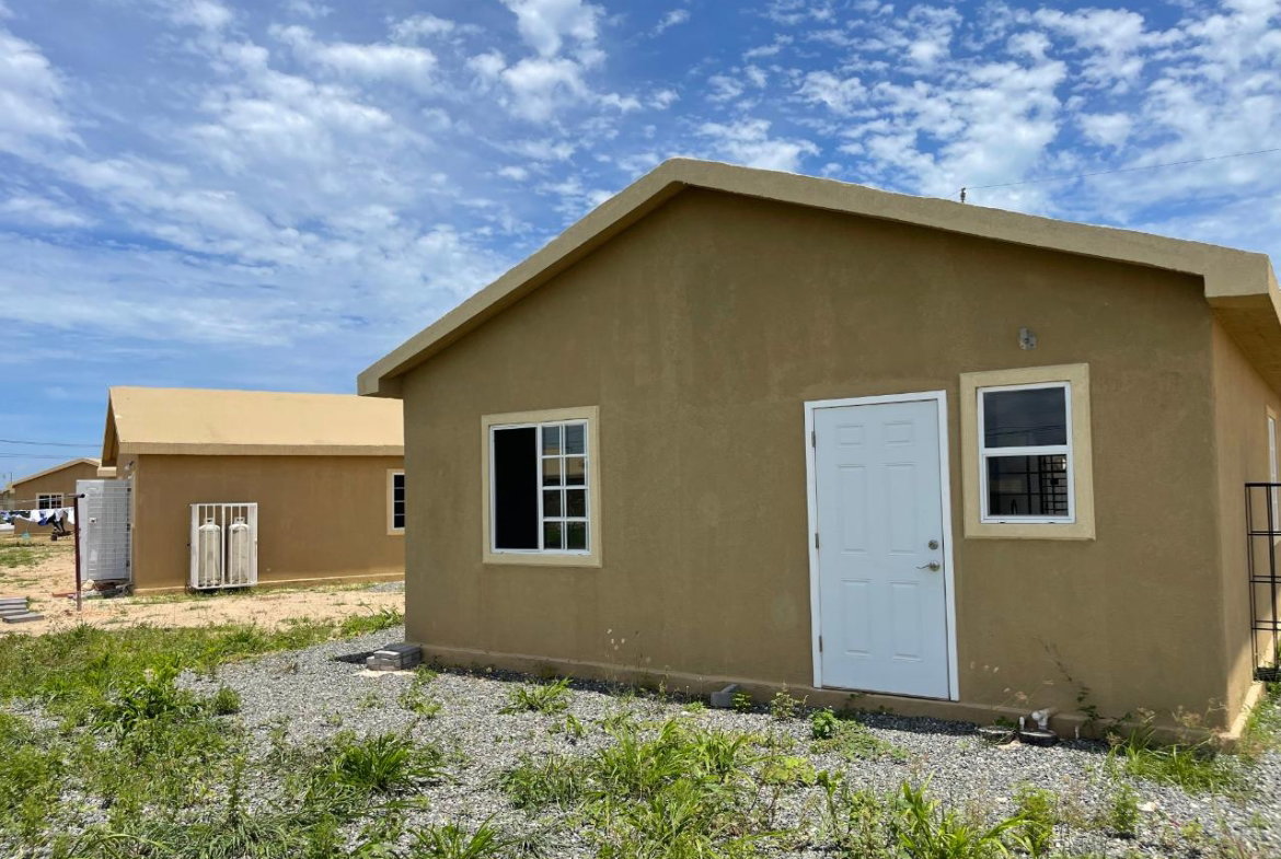 Fifteenth image of 1964 Phoenix Park Village, Pha in Phoenix Park, St. Catherine, Jamaica - property is For Rent