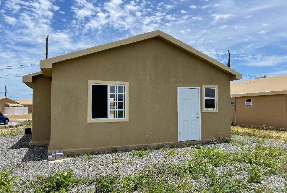 Sixteenth image of 1964 Phoenix Park Village, Pha in Phoenix Park, St. Catherine, Jamaica - property is For Rent