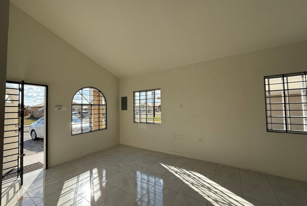 Nineteenth image of 1964 Phoenix Park Village, Pha in Phoenix Park, St. Catherine, Jamaica - property is For Rent