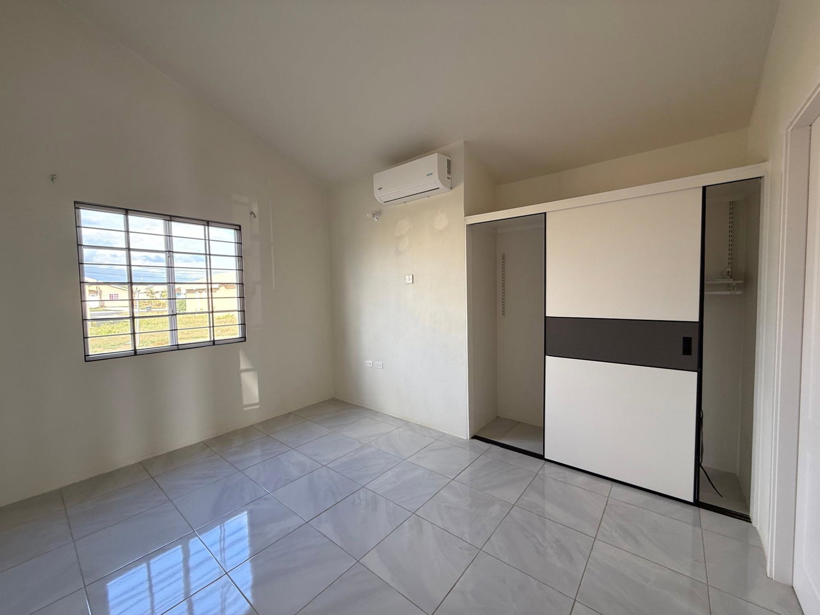 Twentieth image of 1964 Phoenix Park Village, Pha in Phoenix Park, St. Catherine, Jamaica - property is For Rent