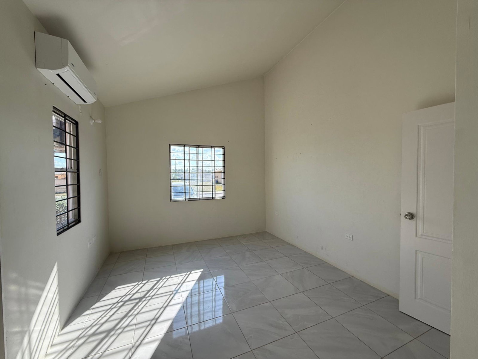 Twenty-Third image of 1964 Phoenix Park Village, Pha in Phoenix Park, St. Catherine, Jamaica - property is For Rent