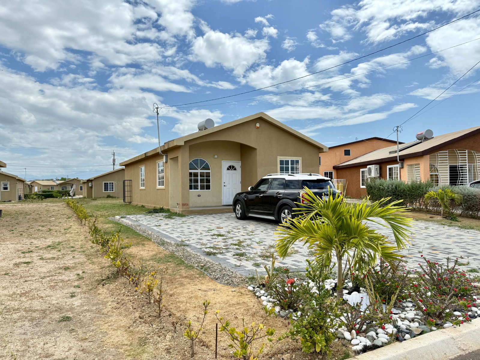 Twenty-Ninth image of 1964 Phoenix Park Village, Pha in Phoenix Park, St. Catherine, Jamaica - property is For Rent