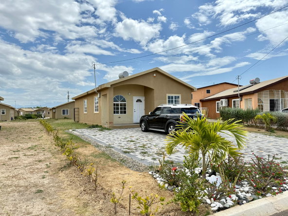 Twenty-Ninth image of 1964 Phoenix Park Village, Pha in Phoenix Park, St. Catherine, Jamaica - property is For Rent