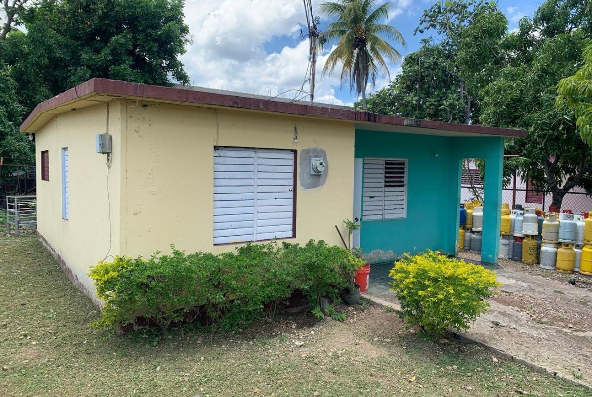 First image of 181 Hayes Newtown, Clarendon in Hayes, Clarendon, Jamaica - property is For Sale