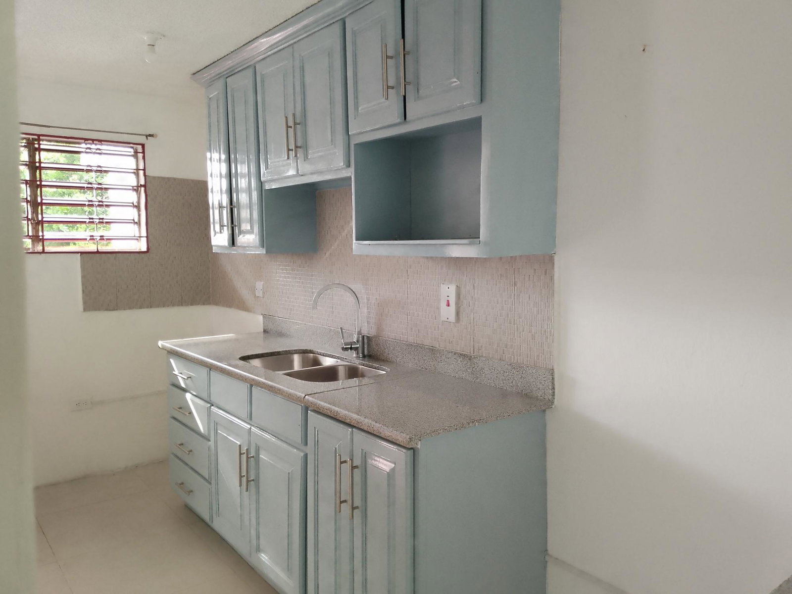 Seventeenth image of 25-12 a Seymour Square, Kingston in Kingston 6, St. Andrew, Jamaica - property is For Rent