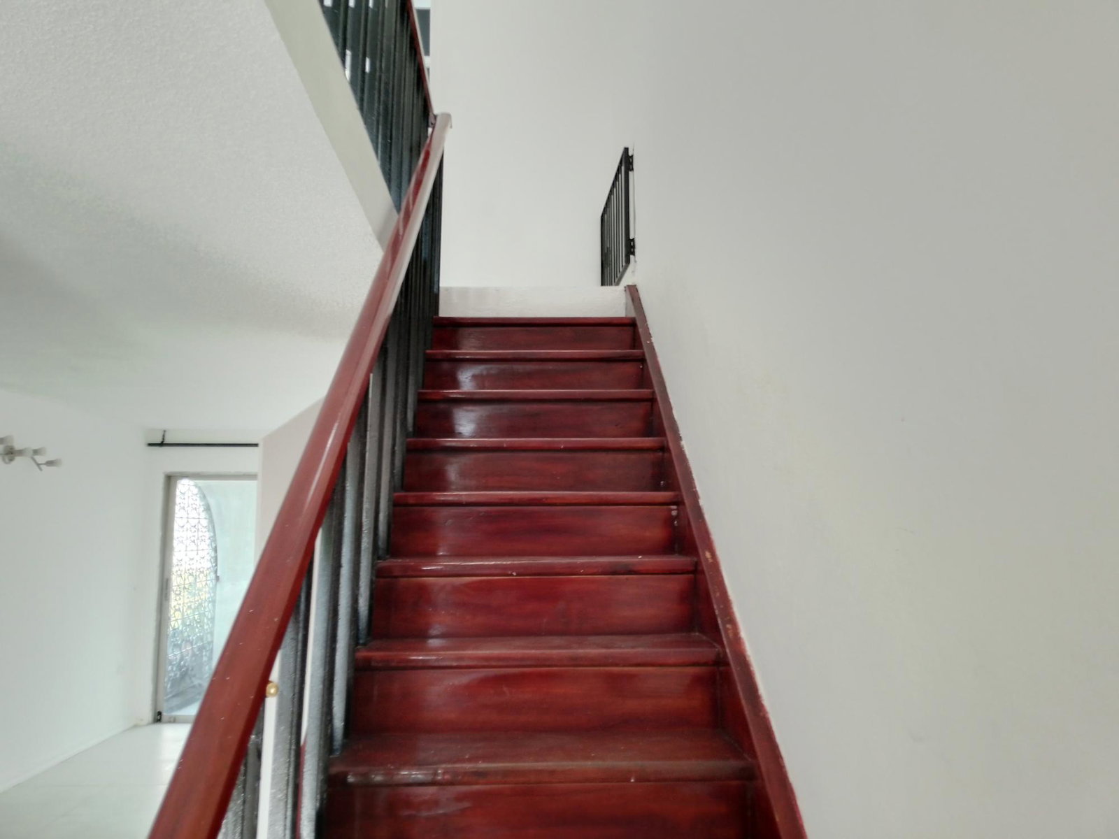 Nineteenth image of 25-12 a Seymour Square, Kingston in Kingston 6, St. Andrew, Jamaica - property is For Rent