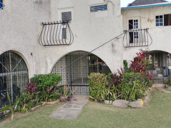 Seventh image of 25-12 a Seymour Square, Kingston in Kingston 6, St. Andrew, Jamaica - property is For Rent