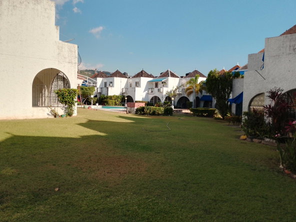 Eighth image of 25-12 a Seymour Square, Kingston in Kingston 6, St. Andrew, Jamaica - property is For Rent