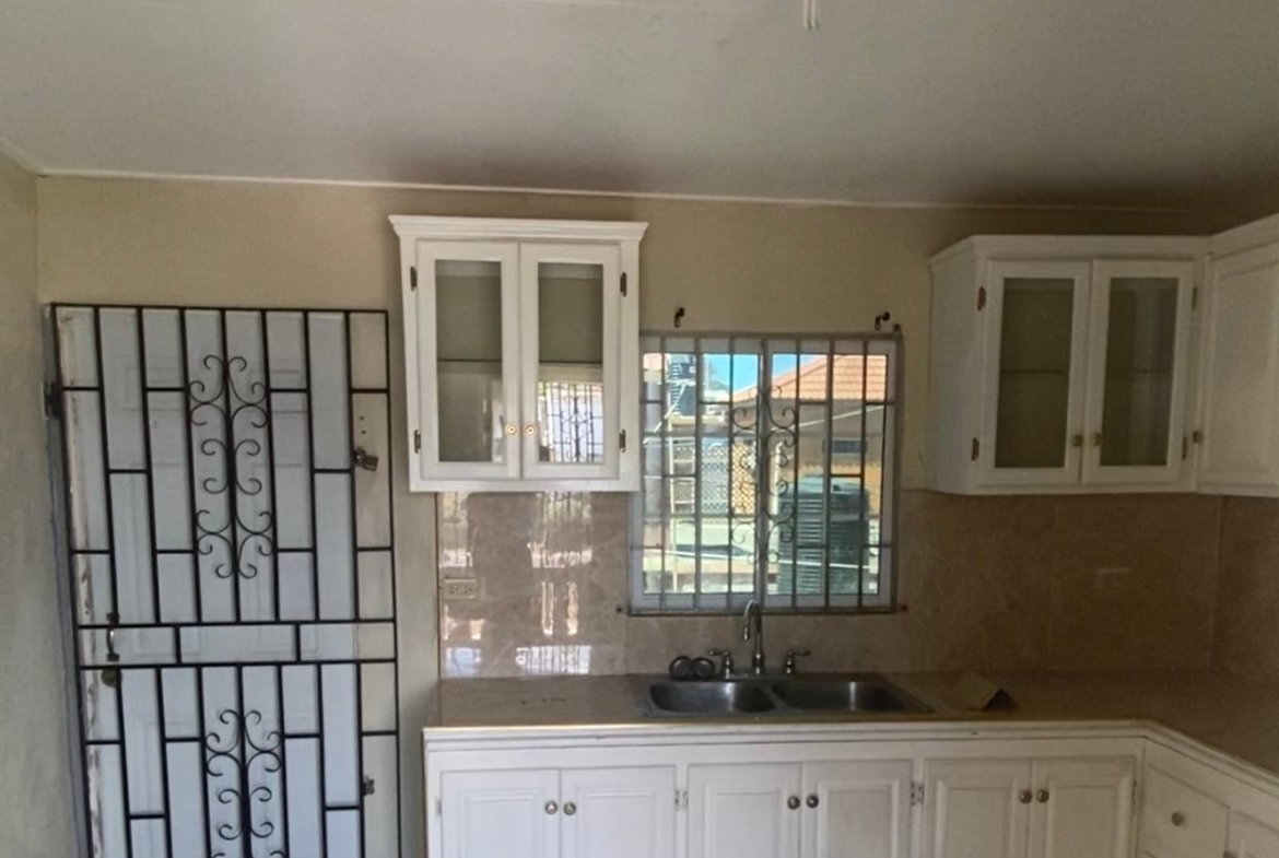 Seventh image of 333 sw 24th Way, West Kensing in Greater Portmore, St. Catherine, Jamaica - property is For Rent