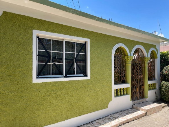 First image of 806-two East Greater Portmore in Greater Portmore, St. Catherine, Jamaica - property is For Sale
