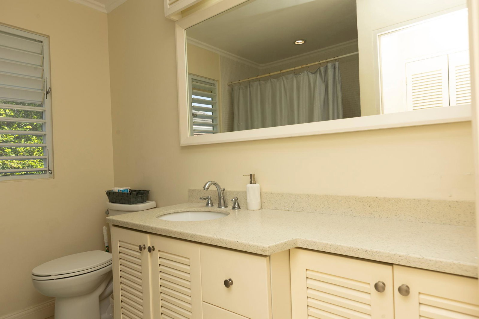 Thirteenth image of 371- Coolshade Ave Richmond in Richmond, St. Ann, Jamaica - property is For Rent