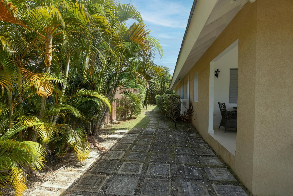Fourteenth image of 371- Coolshade Ave Richmond in Richmond, St. Ann, Jamaica - property is For Rent